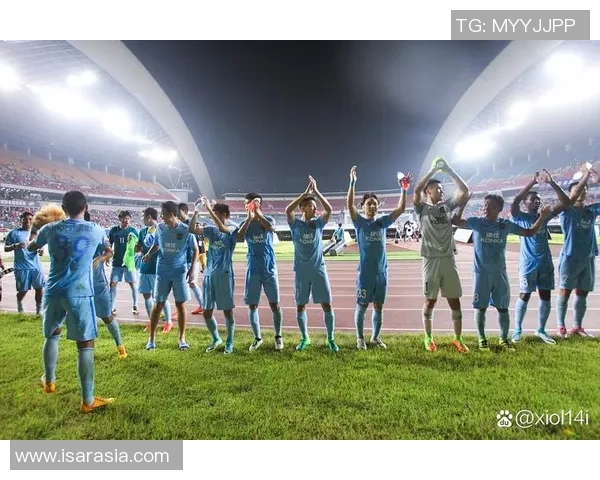 拉孜足球球星闪耀绿茵场展现非凡实力引领团队奋勇前行