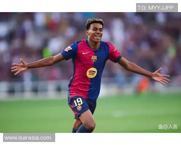 帅气足球球星挥洒艺术才华创作独特画作展现个人风格与魅力 帅气足球球星挥洒艺术才华创作独特画作展现个人风格与魅力