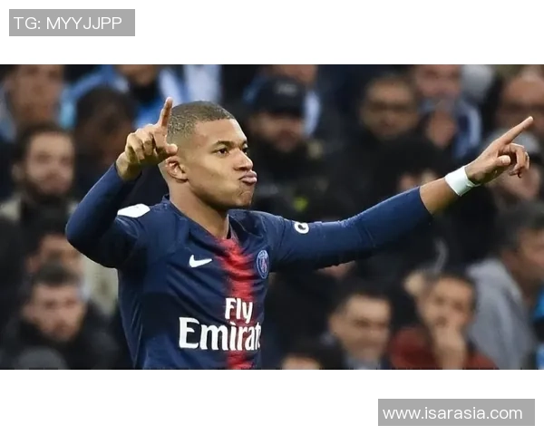 梅西、C罗与内马尔:三大足球巨星的辉煌历程与全球影响力解析 梅西、C罗与内马尔:三大足球巨星的辉煌历程与全球影响力解析