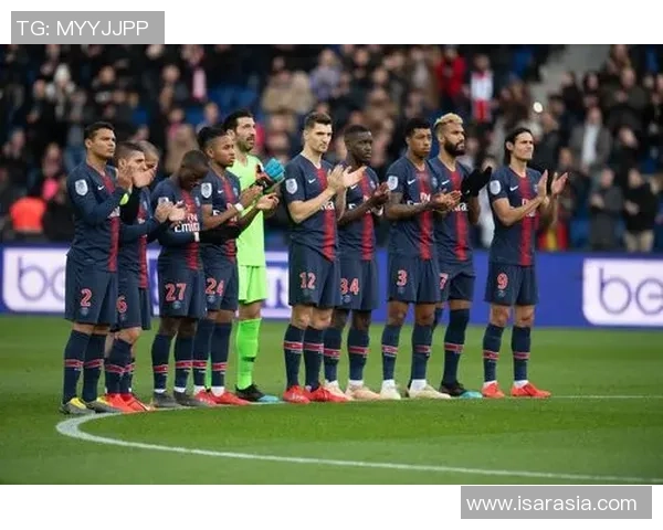 巴黎足球球星全名解析及其职业生涯历程全面回顾 巴黎足球球星全名解析及其职业生涯历程全面回顾