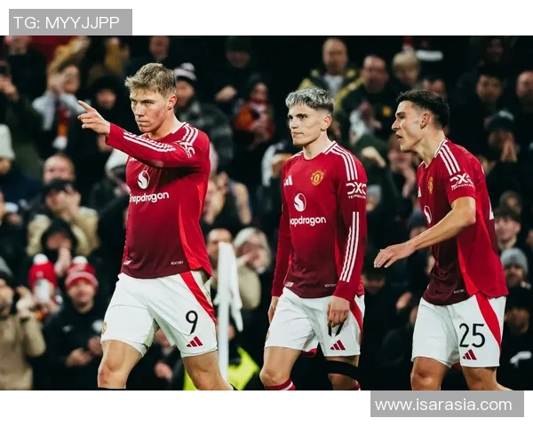 曼联足球头号球星带领红魔重返巅峰全新赛季展望与挑战 曼联足球头号球星带领红魔重返巅峰全新赛季展望与挑战