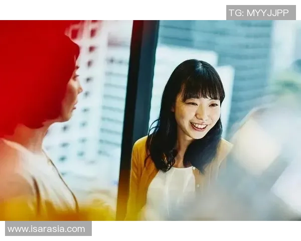 聚焦足球巨星妻子多重身份揭秘她们的职业人生与独立魅力 聚焦足球巨星妻子多重身份揭秘她们的职业人生与独立魅力